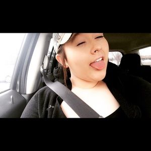 Meet your Posher, Nicole